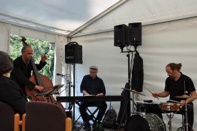 Trio Kukulenz bei der Eröffnung der Sonderausstellung Wir machen ein Fass auf! Bier brauen und trinken im Paderborner Land